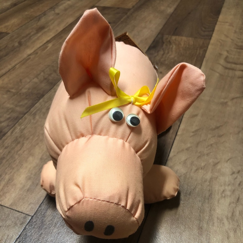1980 NOS NWT Hugachum Pig